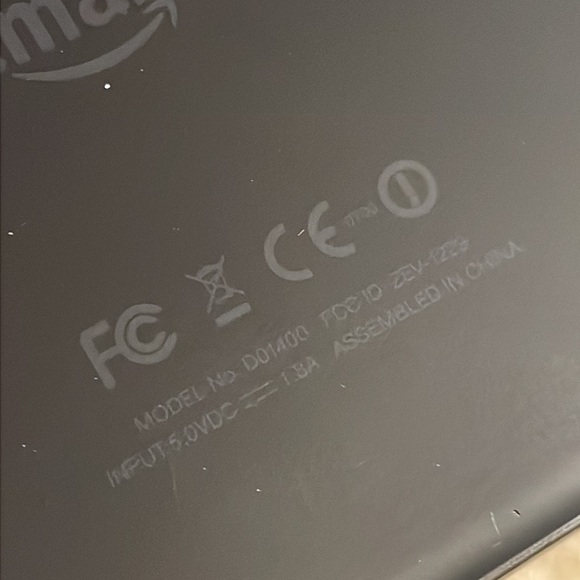 Amazon Kindle Fire 1st generation 8gb - Picture 4 of 4